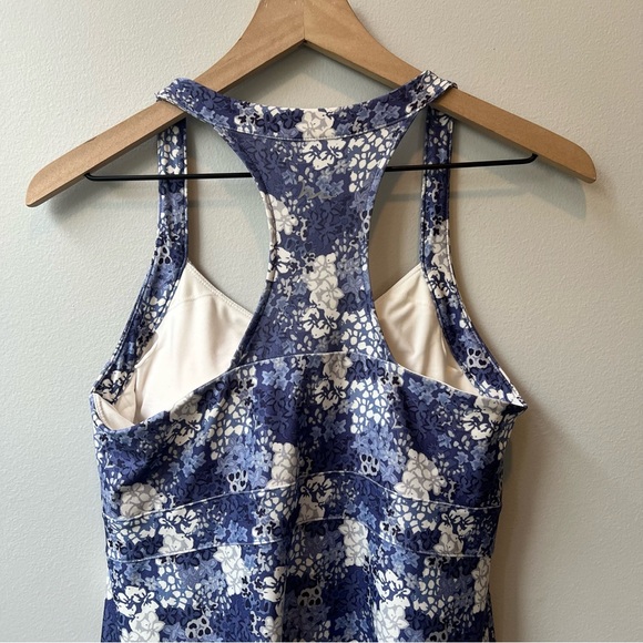 Freemotion active dress size medium - Picture 6 of 10